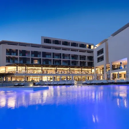 帕林提姆蓝色泻湖酒店 酒店 4*