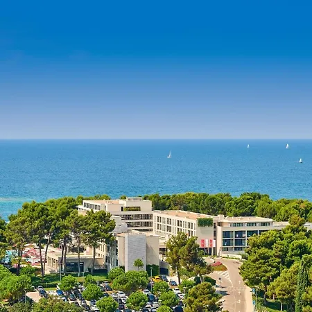 Hotell Parentium Plava Laguna 4*