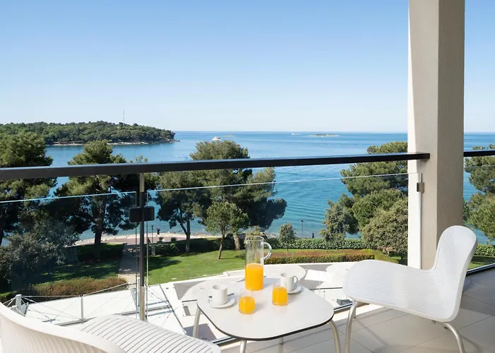 Hotel Parentium Plava Laguna 4*