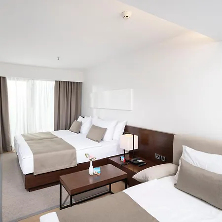 Parentium Plava Laguna Hotel 4*