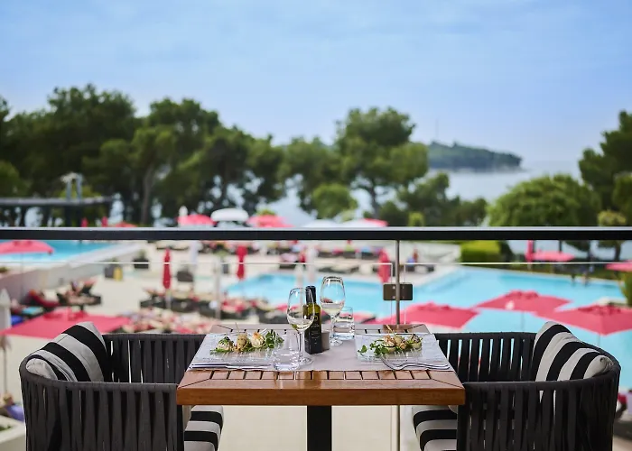 Hotel Parentium Plava Laguna 4*